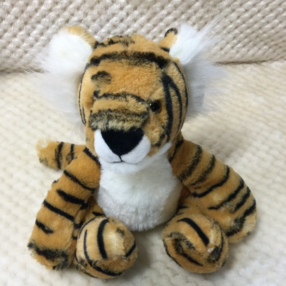 Apricot Lamb Classic Tiger Stuffed Animal Hang Tag and Tush Tag Like New 8IN 🐯